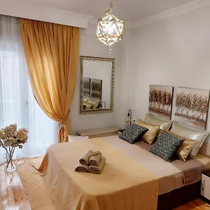 Antigonidon Square Luxury Διαμέρισμα